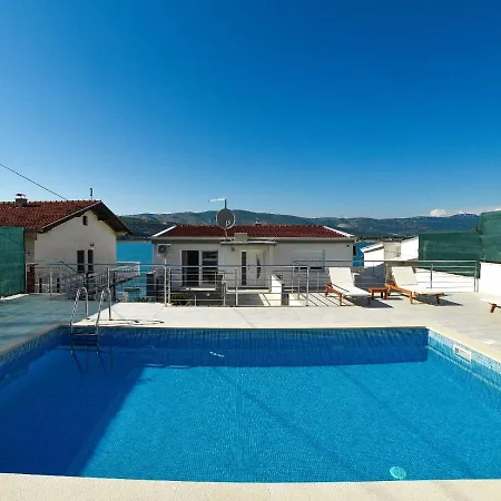 Antonia * Trogir